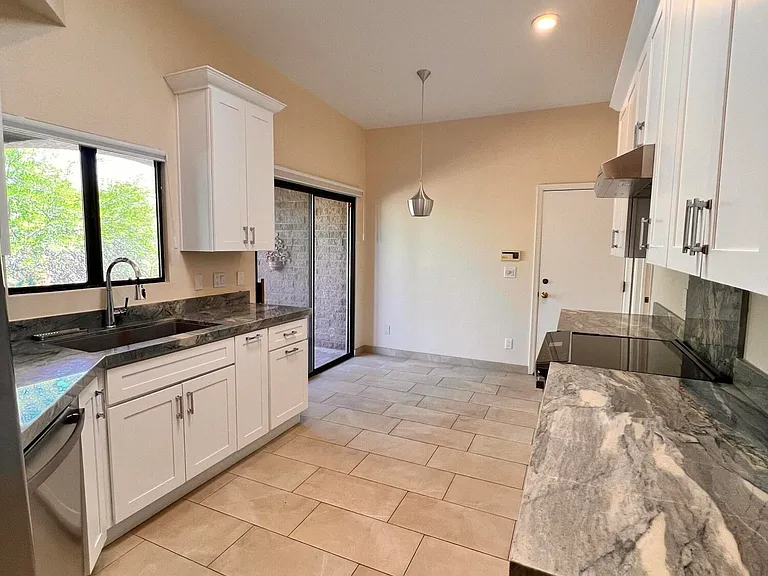 7300 E Calle Alba Serena — Photo 12