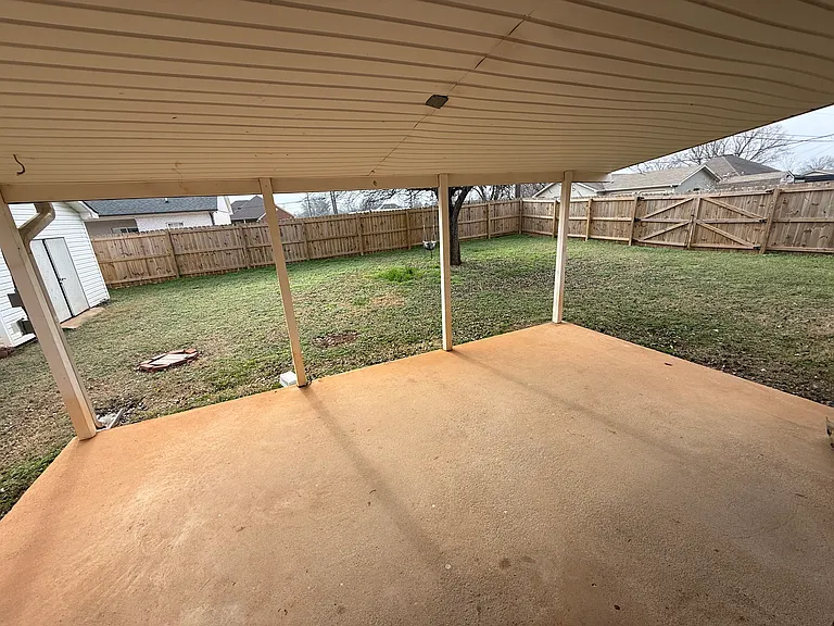 117 Colorado Ave — Photo 13