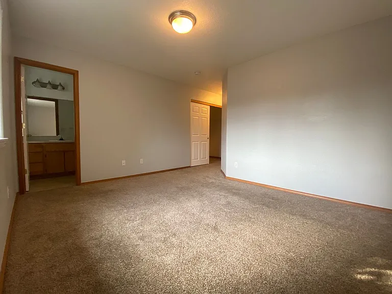 Come See This Lovely 3 Bedroom Townhouse! — Photo 11