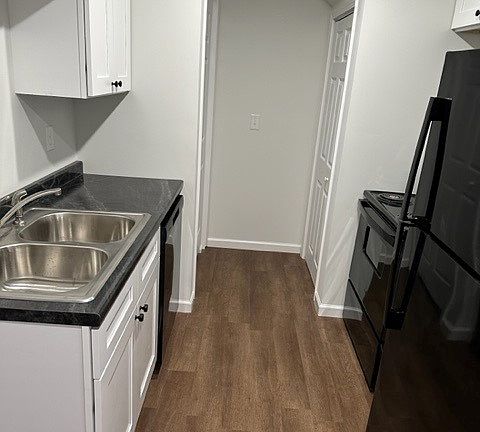 4th image of 61 Weesner Ave #2