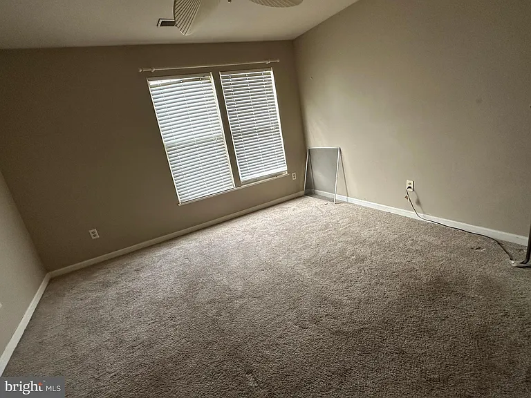 108 Steven Ln — Photo 12