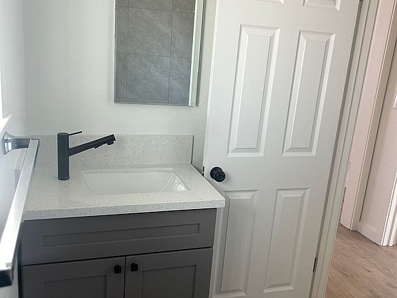 3rd image of 2110 Jackson Ave #2