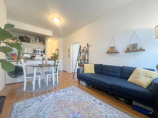 Rented by Smart City Real Estate LLC | media 2