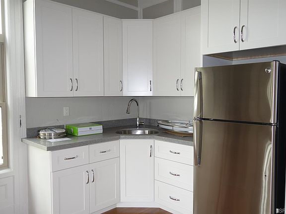 4th image of 2960 California St