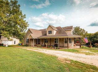15996 Beaufort Rd, Crocker, MO 65452