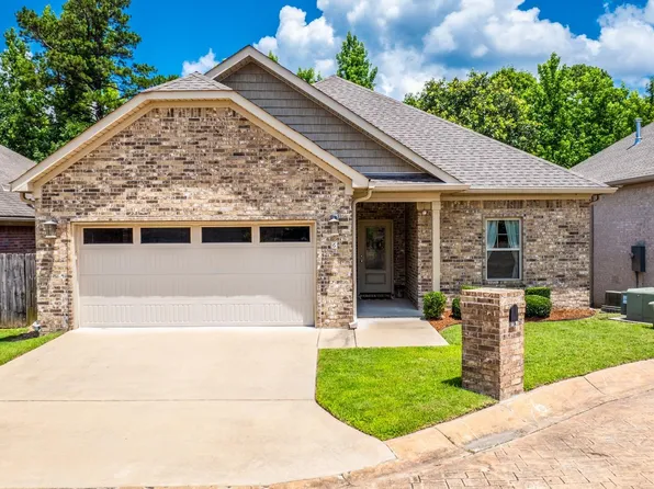 6 Pennsylvania Ct, Little Rock, AR 72223
