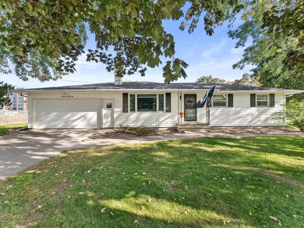 1971 Marlee LANE, Ashwaubenon, WI 54304