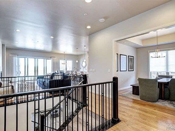 4th image of 365 Casalon Place
