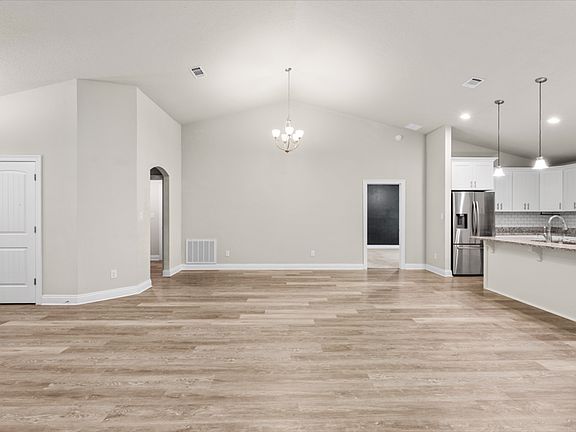4th image of 5891 Anderson Ln