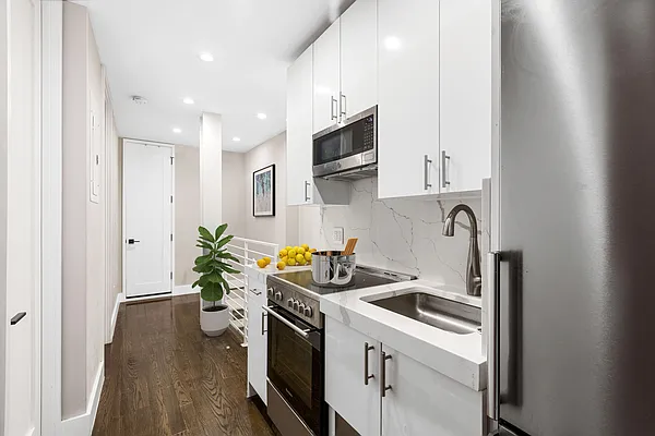 Rented by Compass | media 2