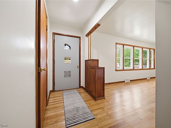 5th image of 950 Southwood Dr
