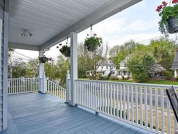 5th image of 55 Harrington Ave