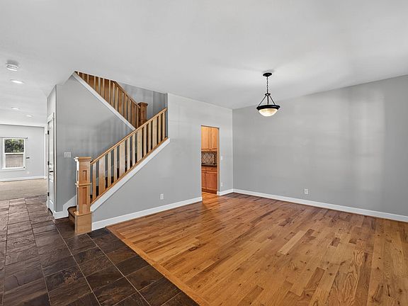 4th image of 20308 Aberdeen Dr