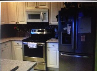 942 NW 127th Ave, Coral Springs, FL 33071