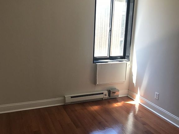 2nd image of 1962 1st Ave APT 2BB