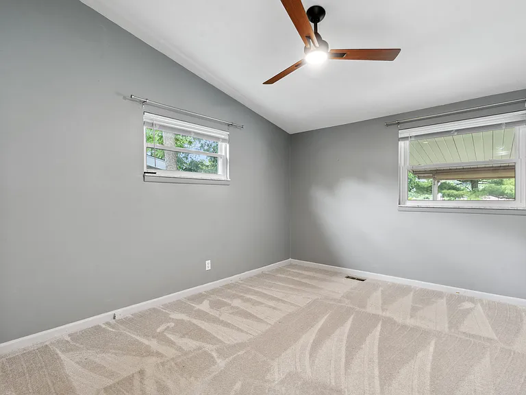 3205 Braddock St — Photo 24