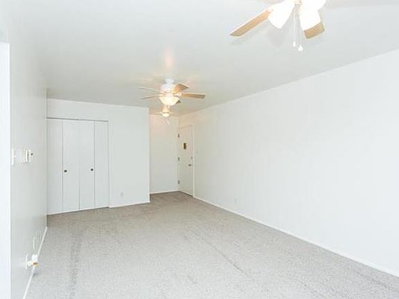 5th image of 9929 S Bunker Hill Dr #G