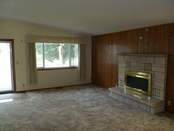 4th image of 8 N Quincy St