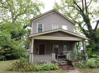 418 S 4th St, Greenville, IL 62246