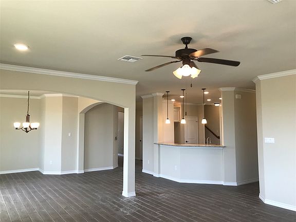 4th image of 1117 Drummond Cir