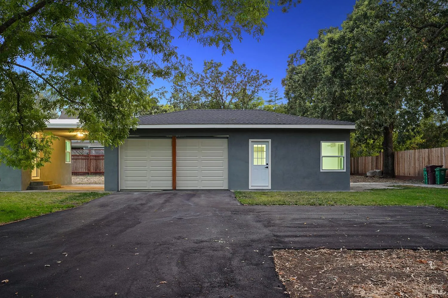 703 Verano Avenue - Photo 3
