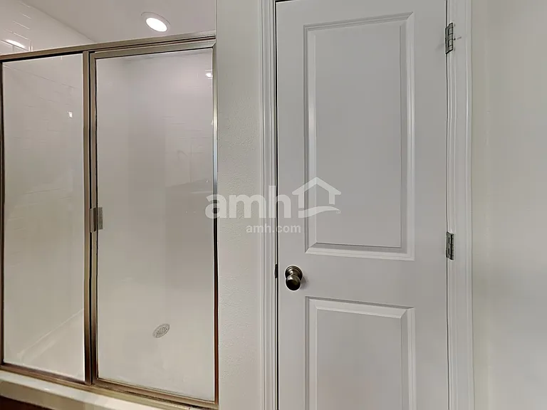 2811 Wilder Meadows Ln — Photo 16
