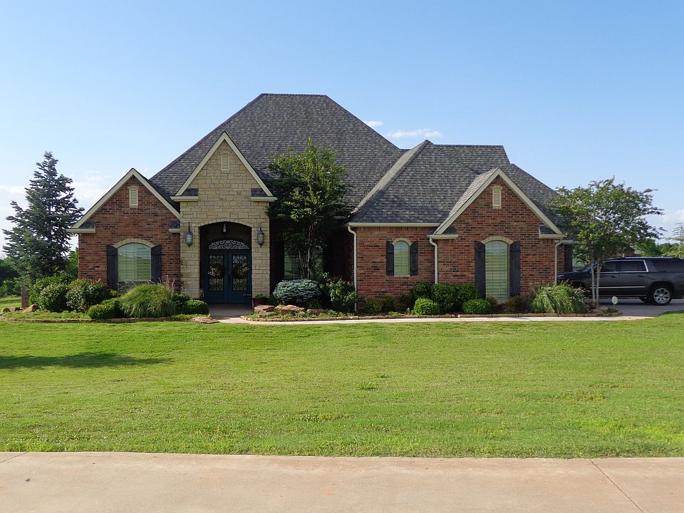 Custom built home 62+ acres