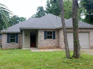 1132 Lamarque Street, Mandeville, LA 70448