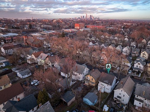 2nd image of 2052 W 89th St
