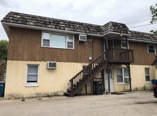 734 E Main St APT 2, Morris, IL 60450