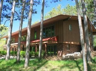 W347S4948 Waterville Rd, Dousman, WI 53118