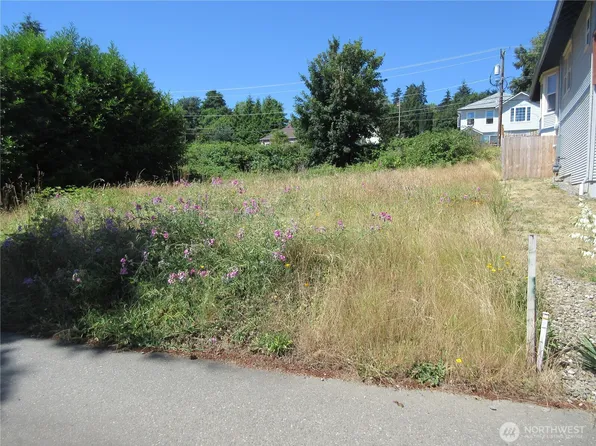 416 S Lafayette Avenue, Bremerton, WA 98312