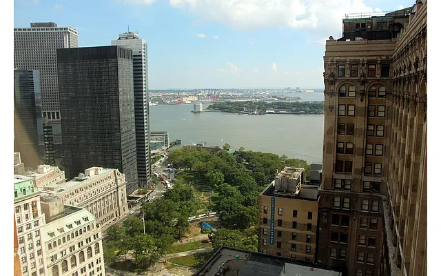 Rented by Douglas Elliman | media 7