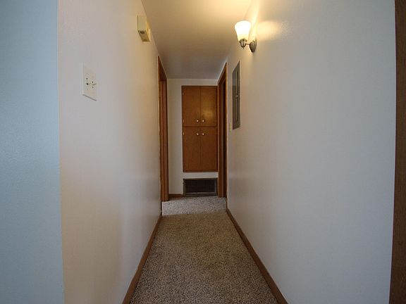 3rd image of 407 4th Ave E #1