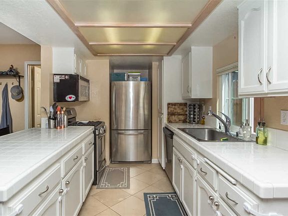 4th image of 4131 Ohio St APT 3