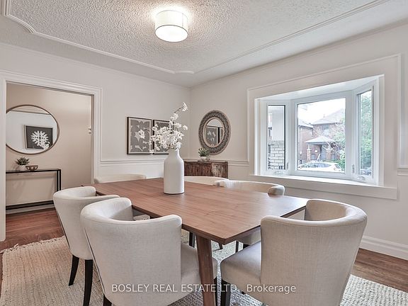 4th image of 24 Whitewood Rd