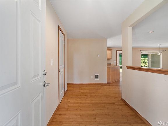 5th image of 10342 Kiwa Dr SE