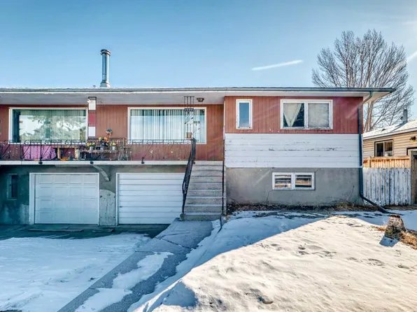 1338 W 34th St SE, Calgary, AB T2A 0Z9