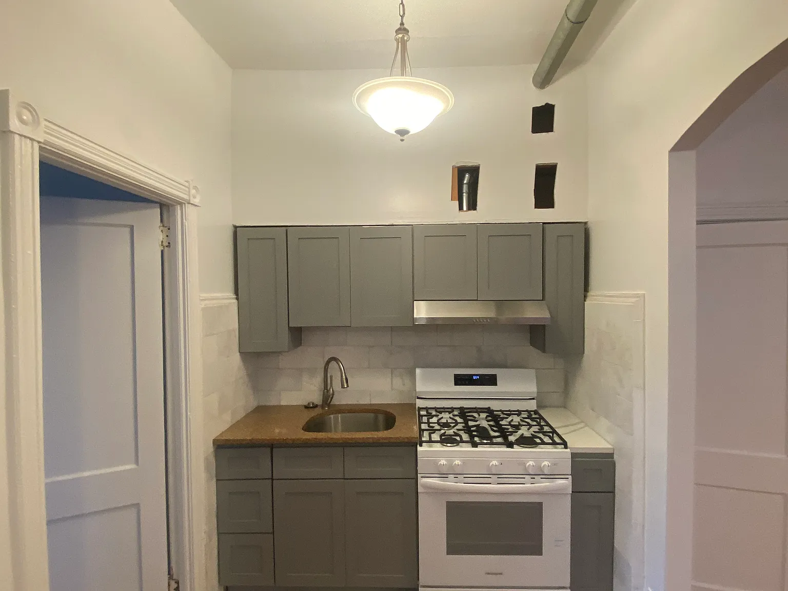 1 bed, $1,050 — Photo 4