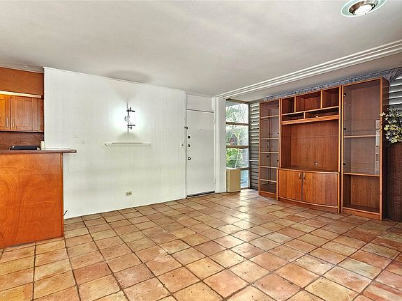 5th image of 417 Namahana St APT 3