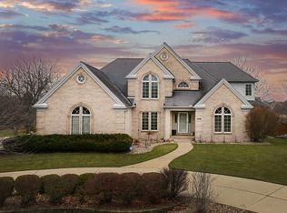 2002 Crimson Ln, Bloomington, IL