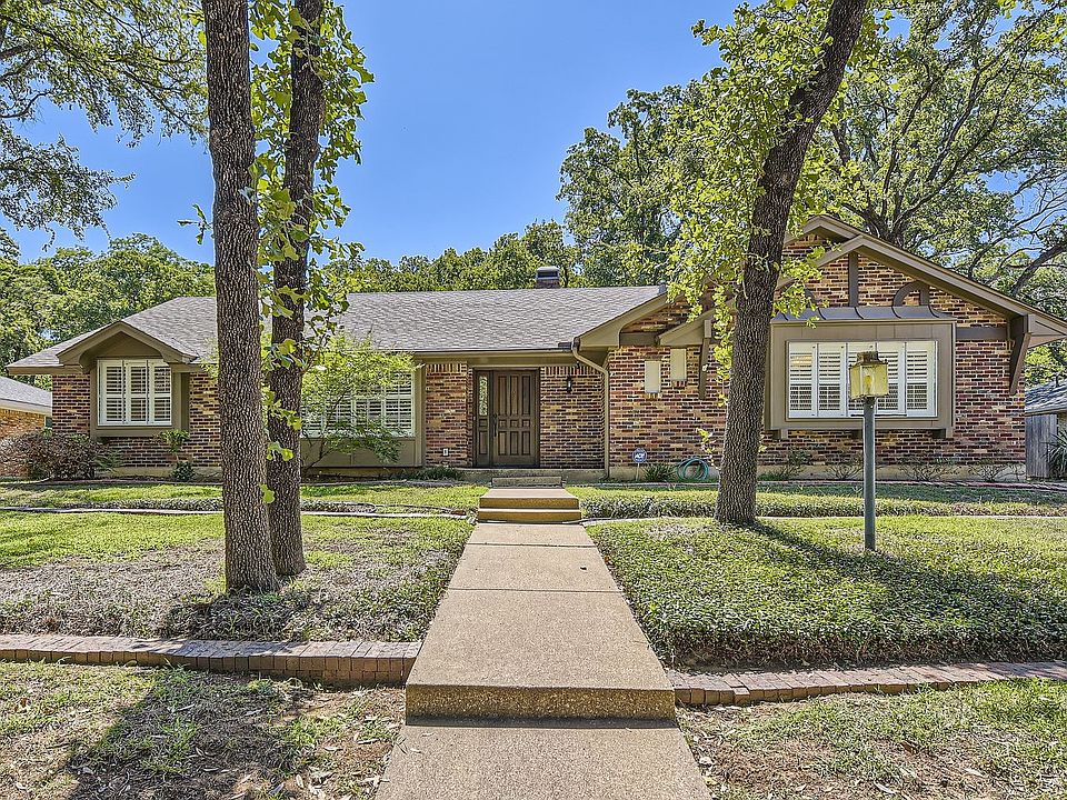 1st image of 3312 Yellowstone Dr