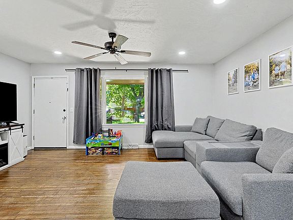 5th image of 1314 N Westview Dr
