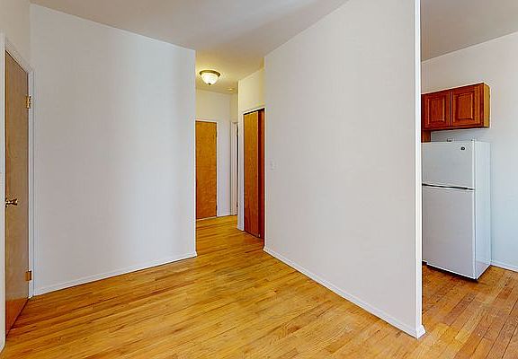 2nd image of 419 E 73rd St APT 5H