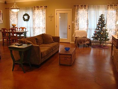5th image of 1818 Smith Dr