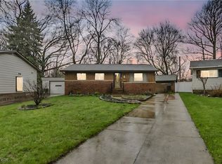 918 Colonel Dr, Cleveland, OH