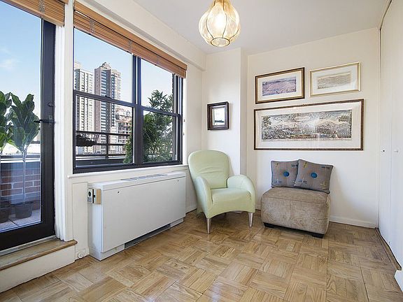 4th image of 505 E 79th St APT 17D