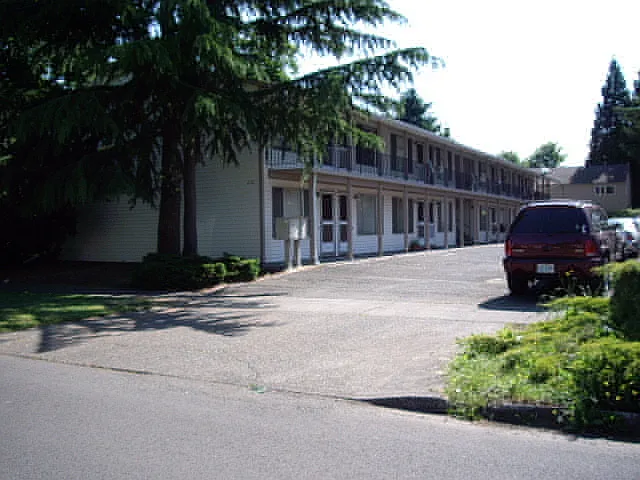 232 NE 3rd Ave #12