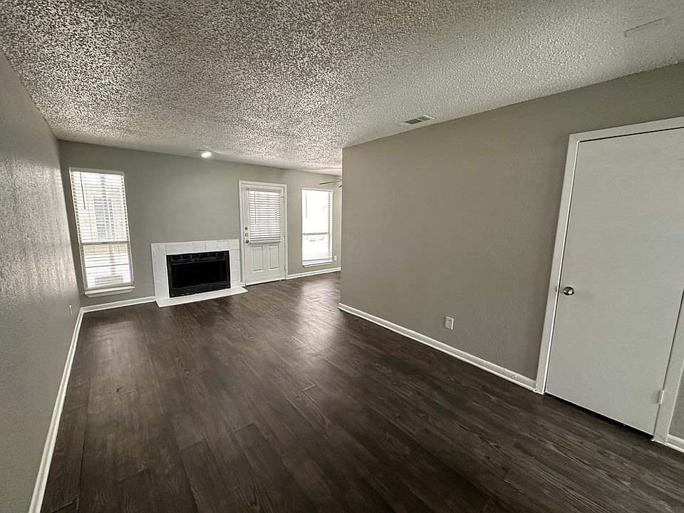 4502 Gaston Ave Apt 122 Dallas Tx 75246 Zillow