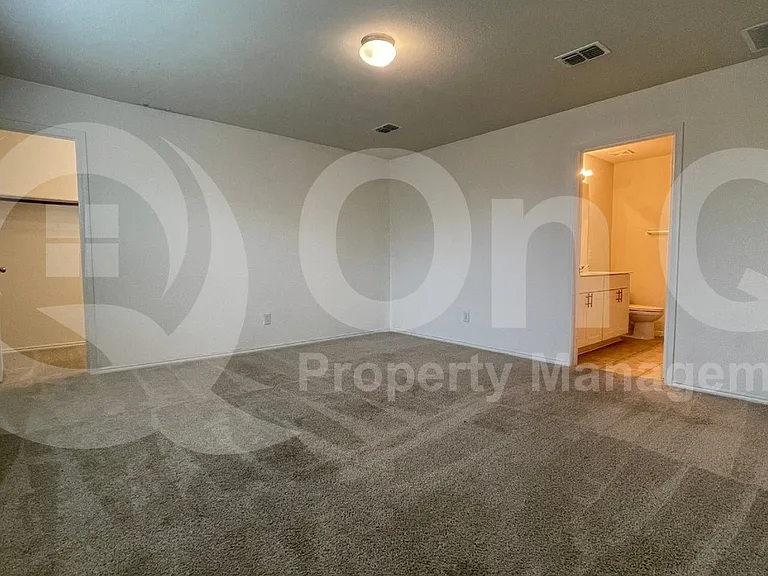 1315 Binfield Dr — Photo 12